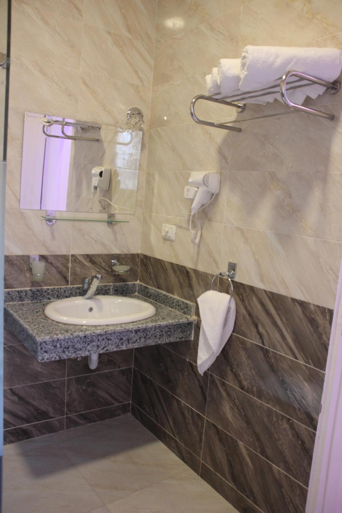 Farida Pyramids Boutique Hotel Kafrat al Jabal Экстерьер фото